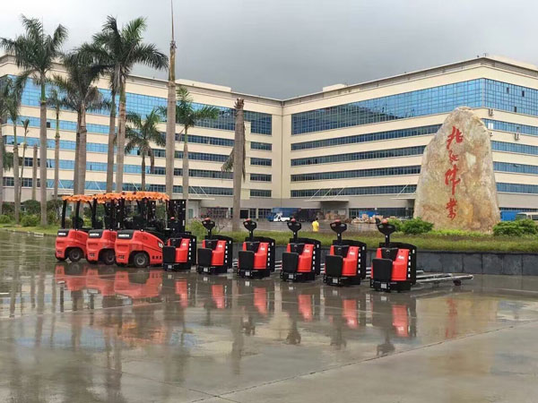 電動(dòng)搬運(yùn)車(chē)