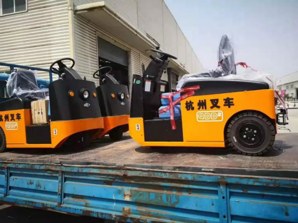 有質(zhì)量有保證，杭叉的電動(dòng)牽引車(chē)再一次交付天津某企業(yè)！